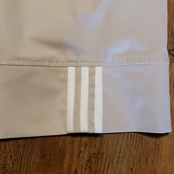 Adidas stretch capri pants euc khaki tan - Picture 5 of 6